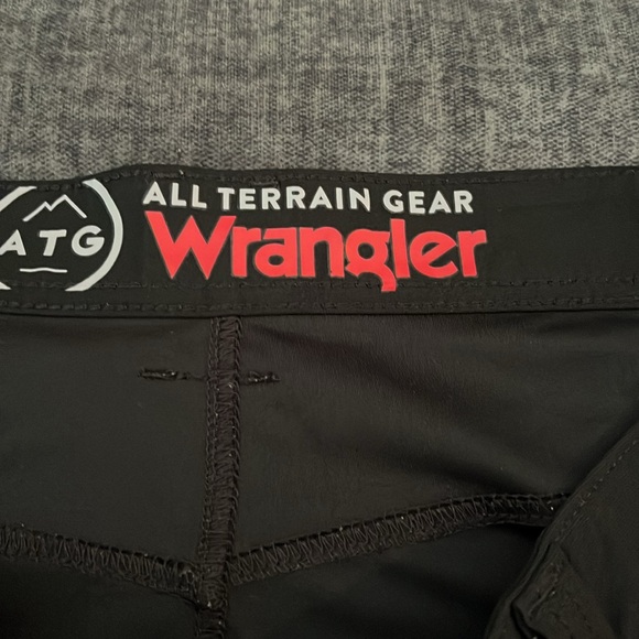 EUC Wrangler all terrain gear black pants - Picture 3 of 8